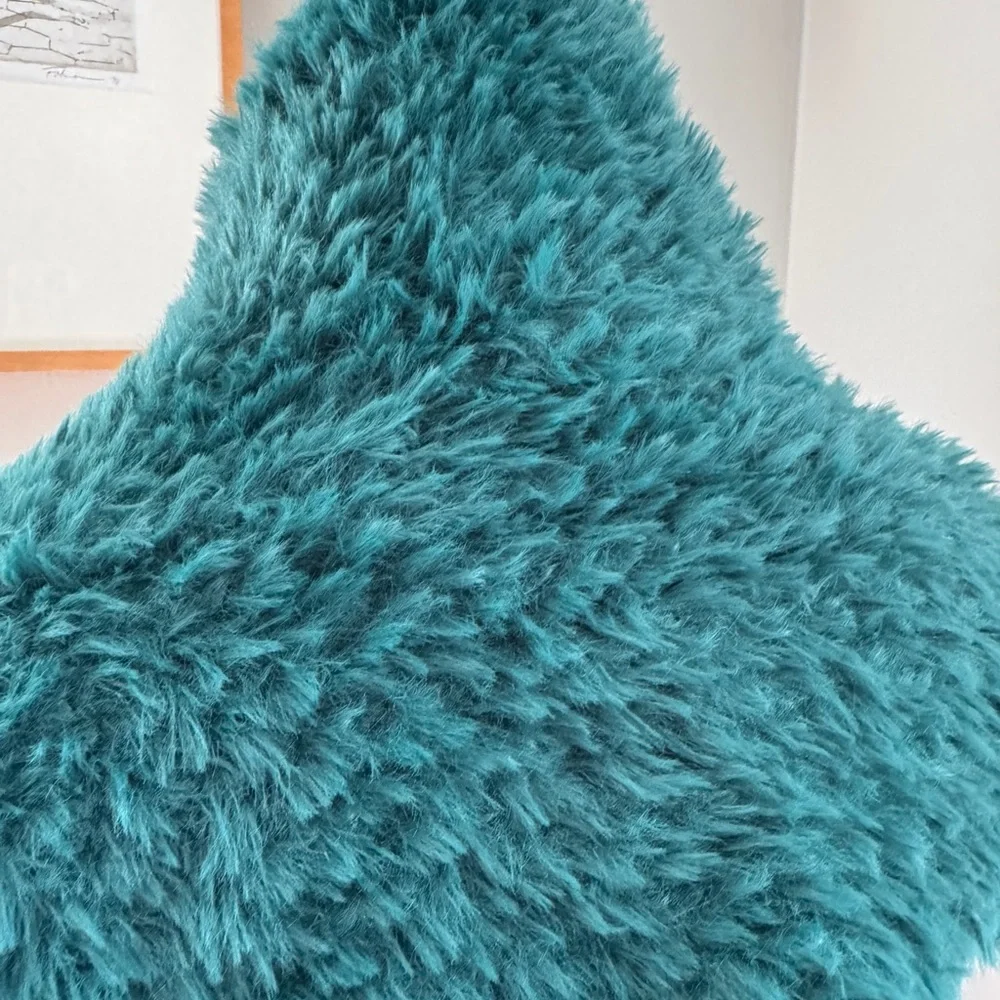 NWT I.N.C. SOFT Teal Faux Fur Wrap Scarf Shawl 66” X 10” WARM Unique